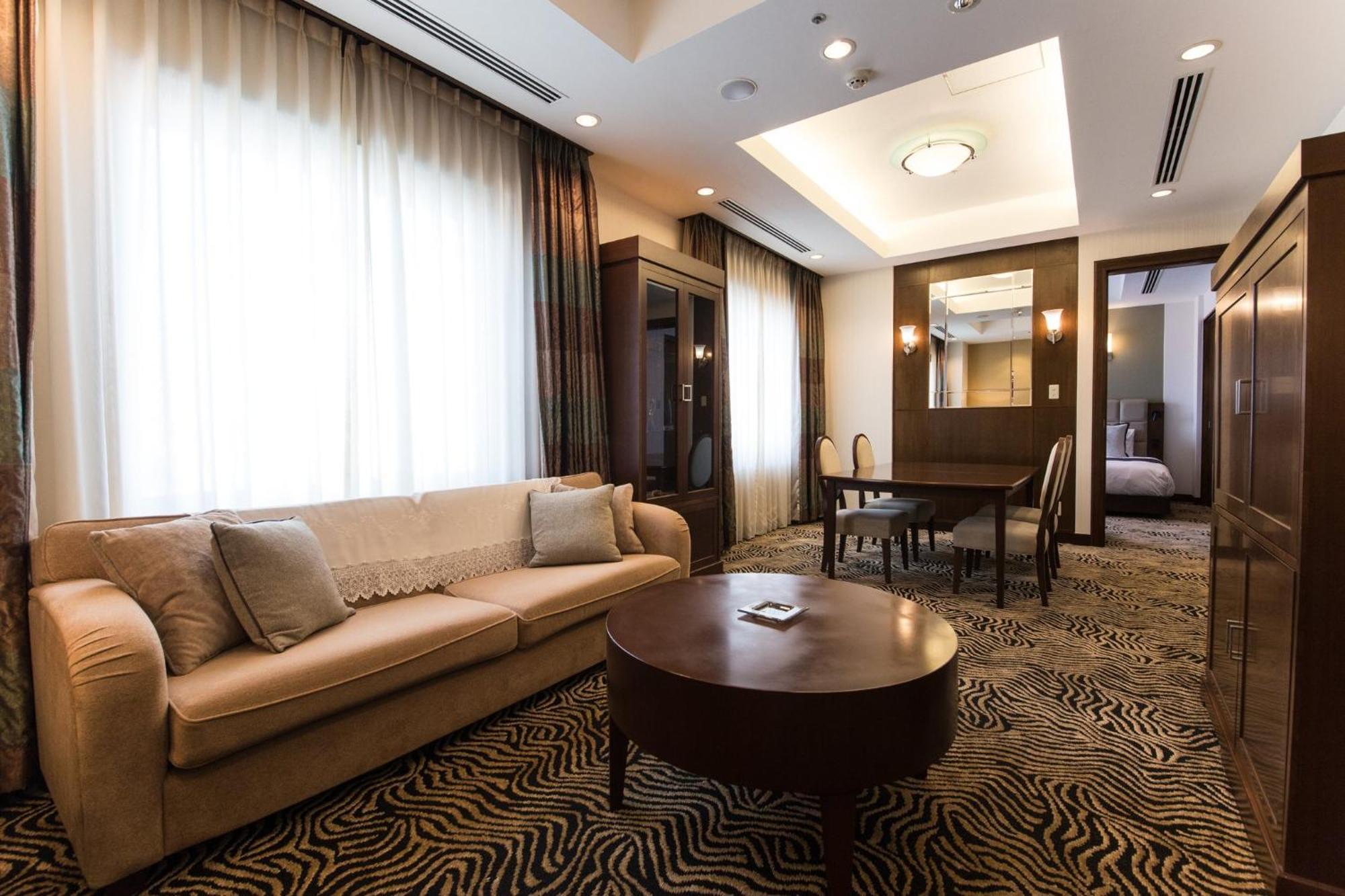 เอเอ็นเอ คราวน์ พลาซา โฮเต็ล โยะนะโงะ Hotel โยนาโกะ ภายนอก รูปภาพ
